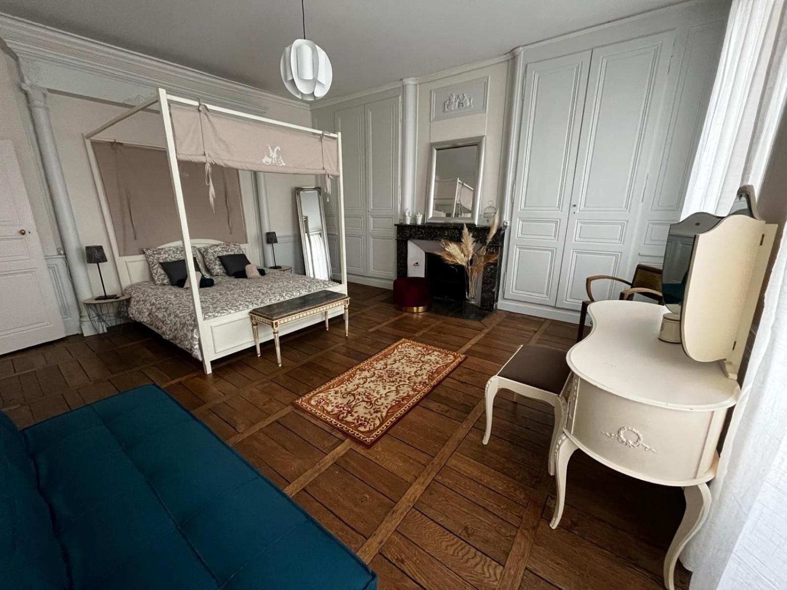 La Villa Louana 1 Appartement 160M2 Sobriete,Elegance En Coeur De Ville Обюссон Экстерьер фото