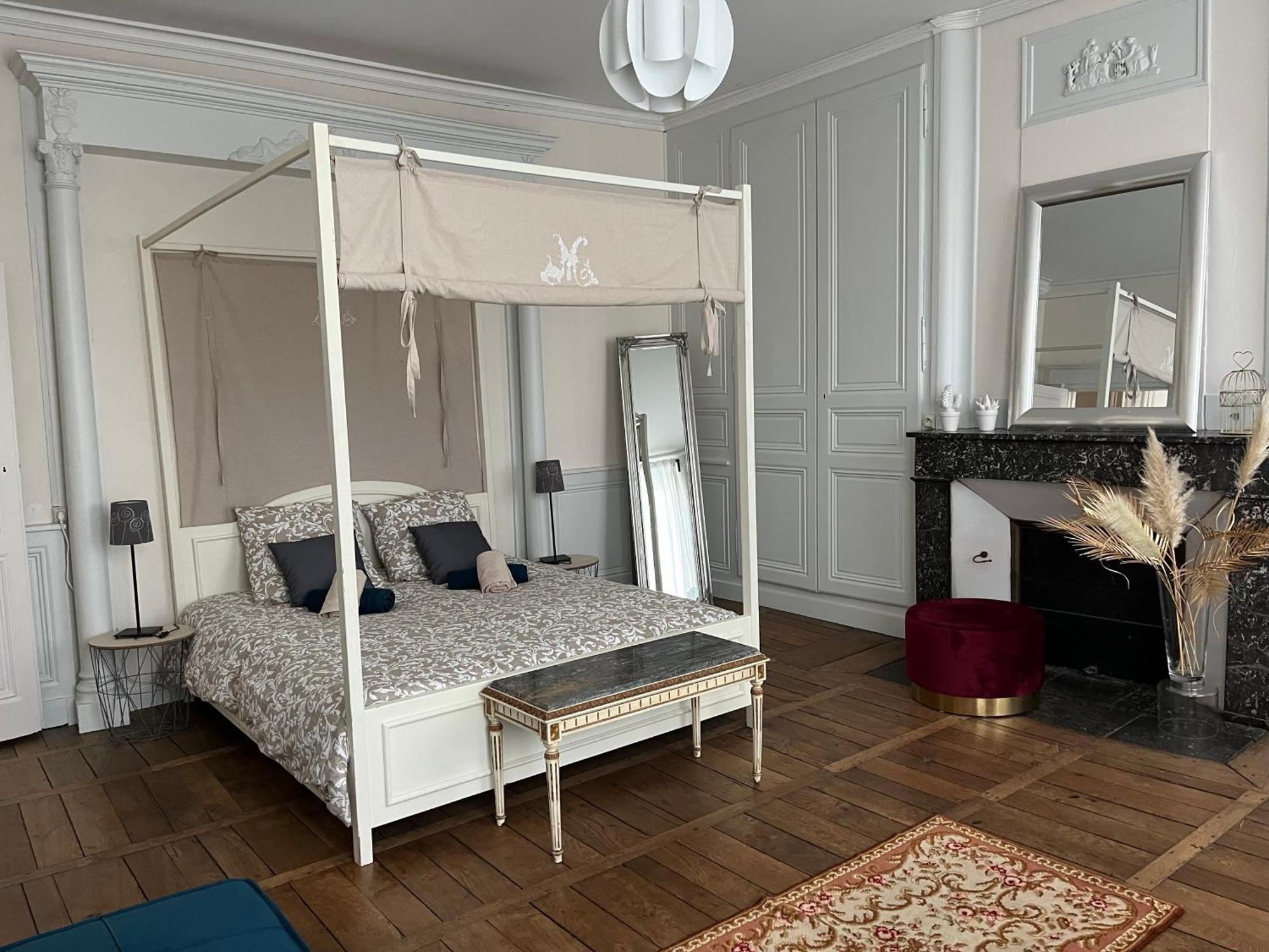 La Villa Louana 1 Appartement 160M2 Sobriete,Elegance En Coeur De Ville Обюссон Экстерьер фото